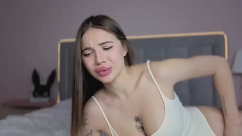 arimilas online show from October 11, 2025, 8:35 am