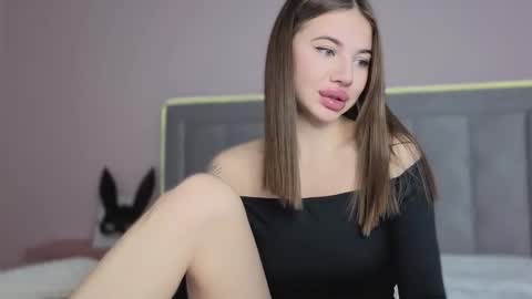 arimilas online show from October 13, 2025, 8:36 am