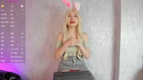 Snapshot of arimonoban chatting on October 13, 2025, 12:05 pm Ariel online show from October 13, 2025, 12:05 pm