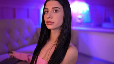 Arina online show from October 4, 2025, 5:33 pm