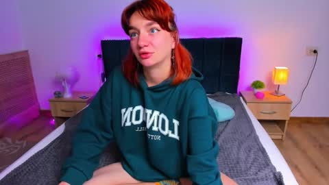 Snapshot of arinawinss chatting on October 7, 2025, 1:47 am Ari online show from October 7, 2025, 1:47 am