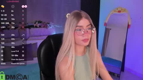 Ari  online show from December 19, 2025, 9:11 pm