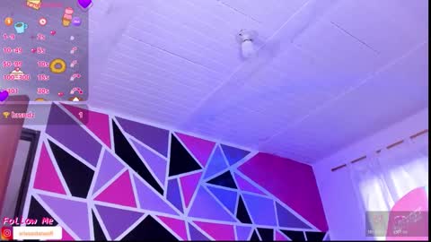 Aria online show from November 5, 2025, 10:21 pm