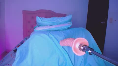 Snapshot of arishott chatting on February 12, 2026, 3:12 am ArisSPEED UP MY FUCK MACHINE AND MAKE ME CUM online show from February 12, 2026, 3:12 am