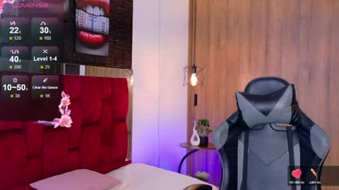 ARITH SANDOVAL online show from June 11, 2026, 12:32 am