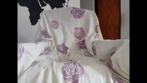 Snapshot of aritolapiz chatting on November 1, 2025, 6:43 pm aritolapiz online show from November 1, 2025, 6:43 pm