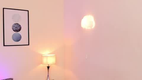   Nice to meet you  thumb up me please its important I  LOOK MY BIO DOWN online show from December 15, 2025, 1:43 am