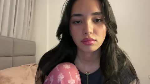 Lily online show from February 5, 2026, 7:18 pm