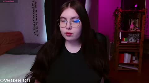 Astrid online show from May 21, 2026, 9:38 am