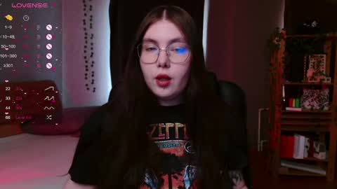 Astrid online show from May 26, 2026, 11:39 am