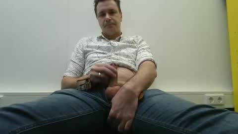 Snapshot of arjen87 chatting on February 14, 2025, 4:09 pm arjen87 online show from February 14, 2025, 4:09 pm