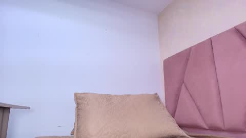 Snapshot of arleth_1 chatting on March 5, 2025, 3:08 am Arleth  online show from March 5, 2025, 3:08 am