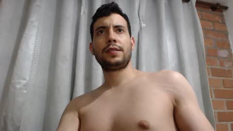 Snapshot of armando_2002 chatting on January 27, 2025, 12:43 am ARMANDO online show from January 27, 2025, 12:43 am