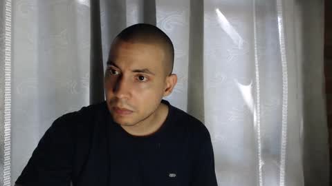 ARMANDO online show from November 17, 2025, 5:41 pm