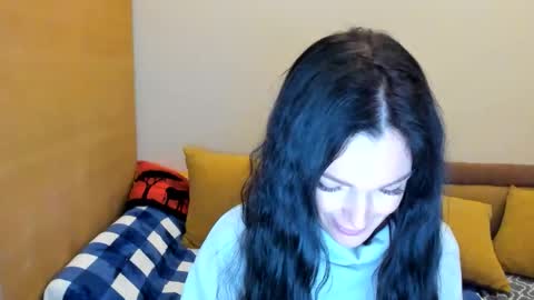 armanigirl online show from December 4, 2025, 1:53 pm