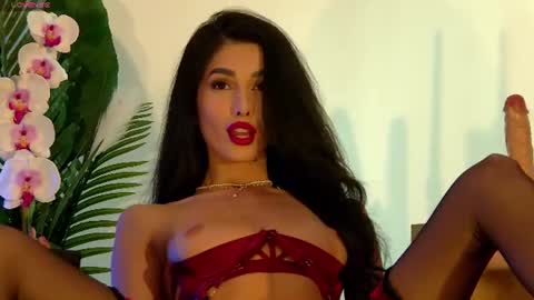 Snapshot of armina_red chatting on July 9, 2026, 10:08 am Armina online show from July 9, 2026, 10:08 am