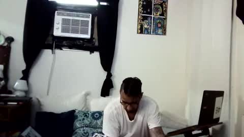 armstrong1718 online show from November 9, 2025, 10:08 pm