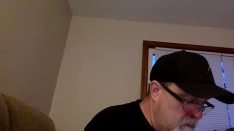 armyguy5311 online show from April 12, 2026, 12:48 am
