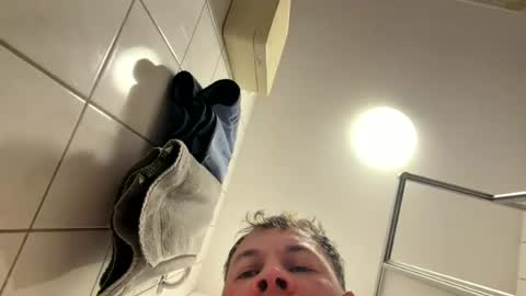 Snapshot of armyskater32 chatting on July 28, 2026, 9:03 pm armyskater32 online show from July 28, 2026, 9:03 pm