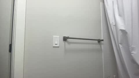 arnicbod online show from October 18, 2025, 7:47 pm