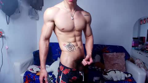 arnold black online show from February 3, 2025, 10:32 pm