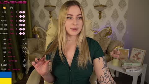 AROLINA online show from December 15, 2024, 4:07 am