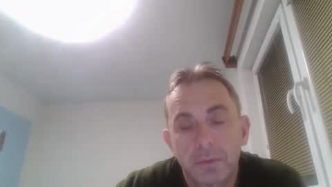 aromannn online show from November 28, 2025, 3:58 pm