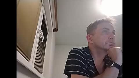 Snapshot of aromannn chatting on March 14, 2026, 8:36 pm aromannn online show from March 14, 2026, 8:36 pm