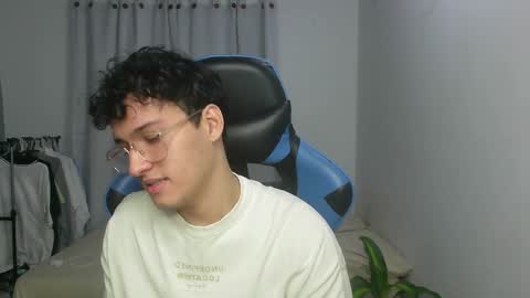   online show from February 1, 2025, 4:03 am