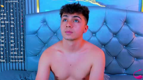 Snapshot of aron__cooper chatting on January 5, 2025, 1:13 am aron__cooper online show from January 5, 2025, 1:13 am