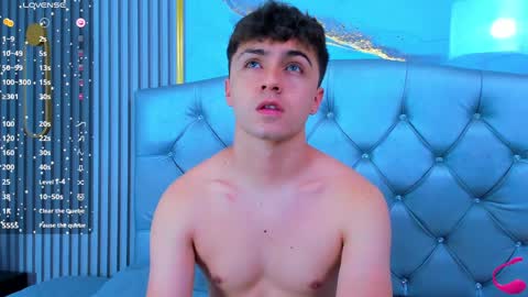 Snapshot of aron__cooper chatting on January 9, 2025, 12:30 pm aron__cooper online show from January 9, 2025, 12:30 pm