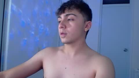 Snapshot of aron__cooper chatting on March 9, 2025, 12:31 am aron__cooper online show from March 9, 2025, 12:31 am