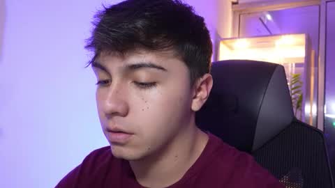 aron__cooper online show from November 18, 2025, 12:05 am