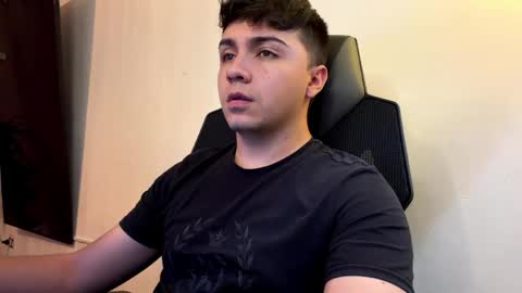 aron__cooper online show from May 23, 2026, 2:32 pm
