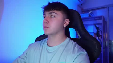 aron__cooper online show from May 26, 2026, 12:28 am