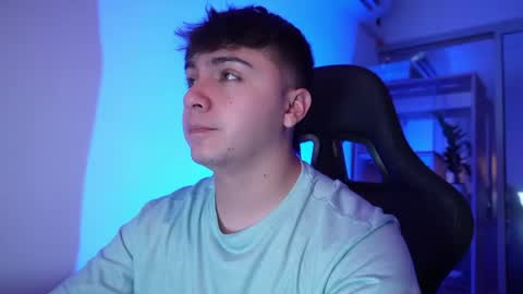 aron__cooper online show from May 26, 2026, 11:45 pm