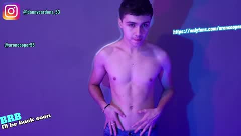 aron__cooper online show from May 27, 2026, 1:57 am