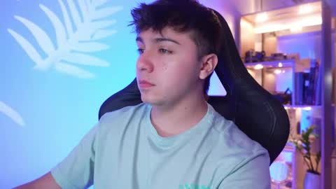 aron__cooper online show from May 29, 2026, 12:41 am