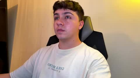 aron__cooper online show from June 6, 2026, 1:49 pm