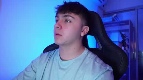 aron__cooper online show from June 25, 2026, 4:55 pm