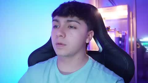 aron__cooper online show from July 20, 2026, 12:25 am