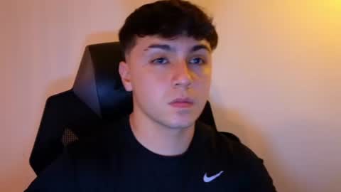 aron__cooper online show from July 25, 2026, 5:05 am
