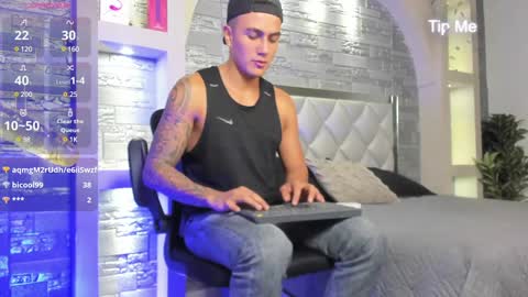 Snapshot of aron_bolt chatting on January 15, 2025, 5:58 pm ARON BOLT online show from January 15, 2025, 5:58 pm