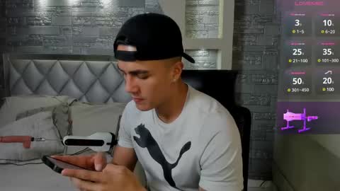 Snapshot of aron_bolt chatting on March 6, 2025, 1:58 am ARON BOLT online show from March 6, 2025, 1:58 am