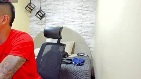 ARON BOLT online show from April 23, 2026, 12:40 pm