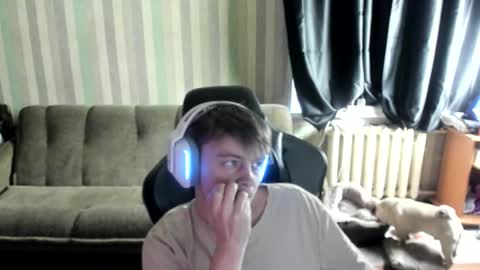 Snapshot of aron_neall chatting on October 22, 2025, 6:46 am biggest penis online show from October 22, 2025, 6:46 am