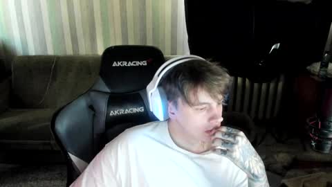 biggest penis  online show from March 27, 2026, 10:26 am