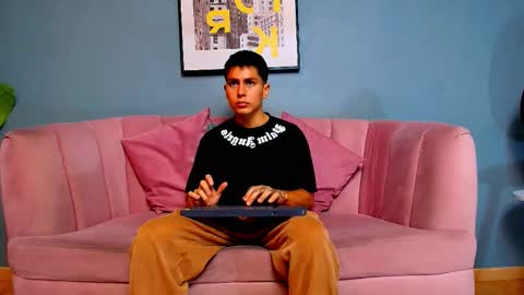 aron_pulse online show from March 16, 2026, 1:26 pm