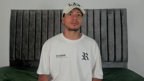 Snapshot of aroncooper1 chatting on October 7, 2025, 11:40 am aron cooper online show from October 7, 2025, 11:40 am