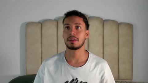 Snapshot of aroncooper1 chatting on October 23, 2025, 3:06 am aron cooper online show from October 23, 2025, 3:06 am